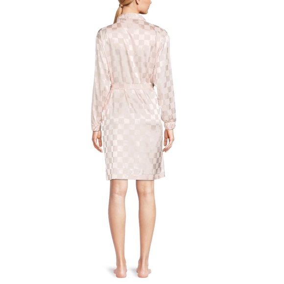 LISSOME WOMEN’S AND WOMEN’S PLUS SATIN CHECKERED ROBE 👘 - Picture 3 of 5